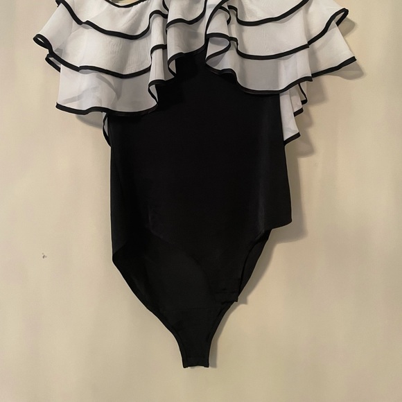WHY DRESS- ruffle bodysuit - Picture 2 of 7